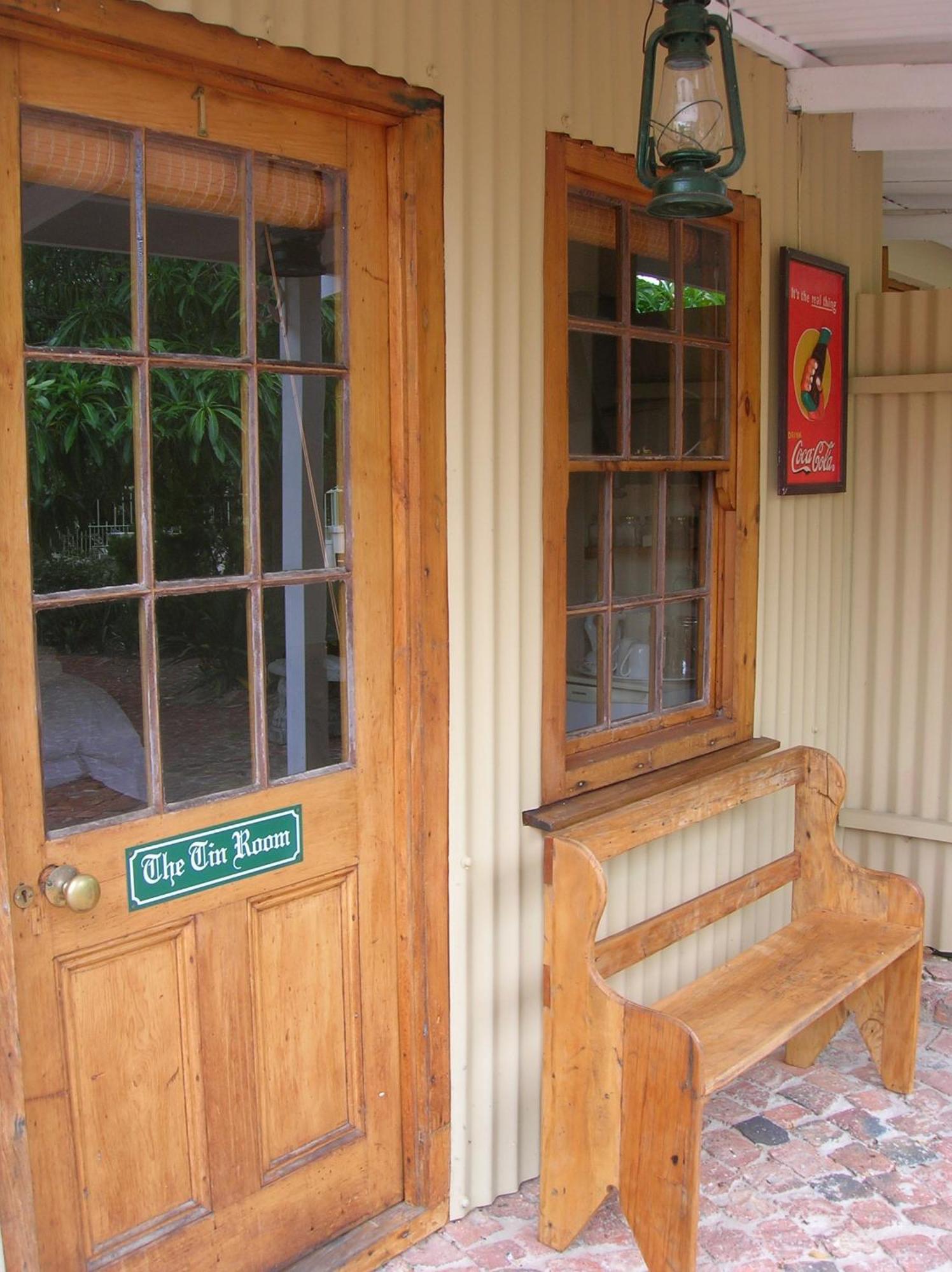 Hotel The Old Trading Post Wildernis Esterno foto